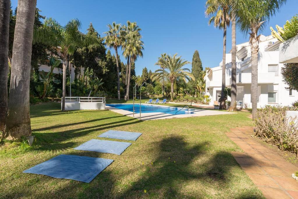 Incredible Luxury Location In Puerto Banus Beach For Families Marbella Buitenkant foto