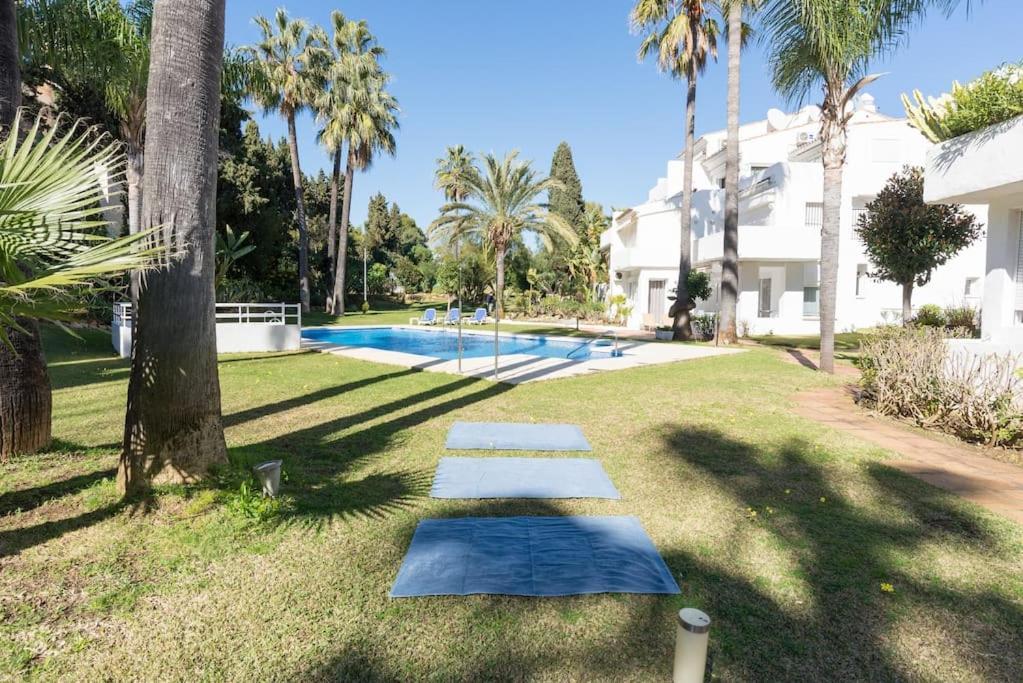 Incredible Luxury Location In Puerto Banus Beach For Families Marbella Buitenkant foto