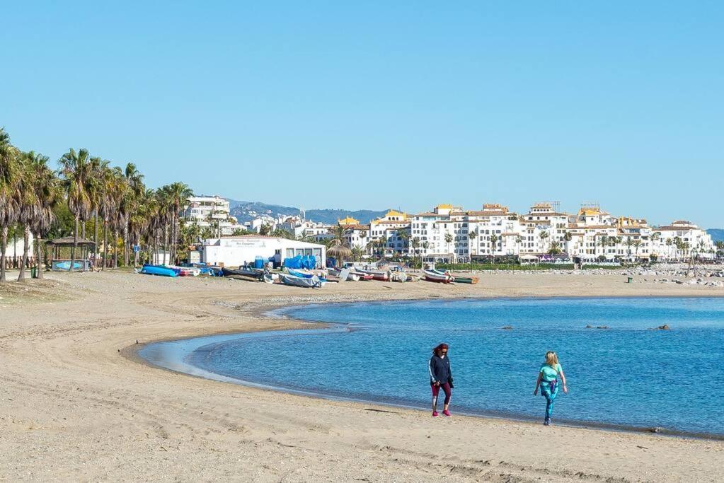 Incredible Luxury Location In Puerto Banus Beach For Families Marbella Buitenkant foto