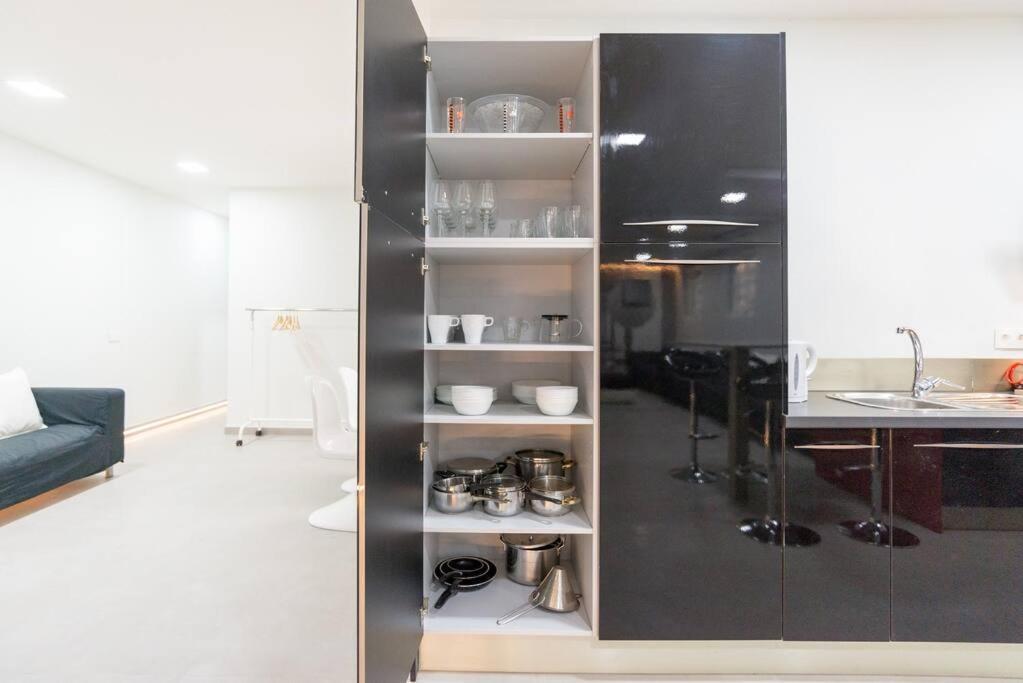 Incredible Luxury Location In Puerto Banus Beach For Families Marbella Buitenkant foto
