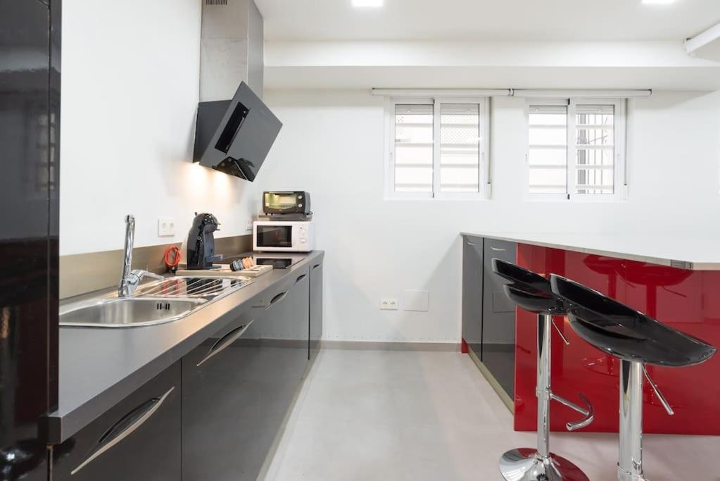 Incredible Luxury Location In Puerto Banus Beach For Families Marbella Buitenkant foto