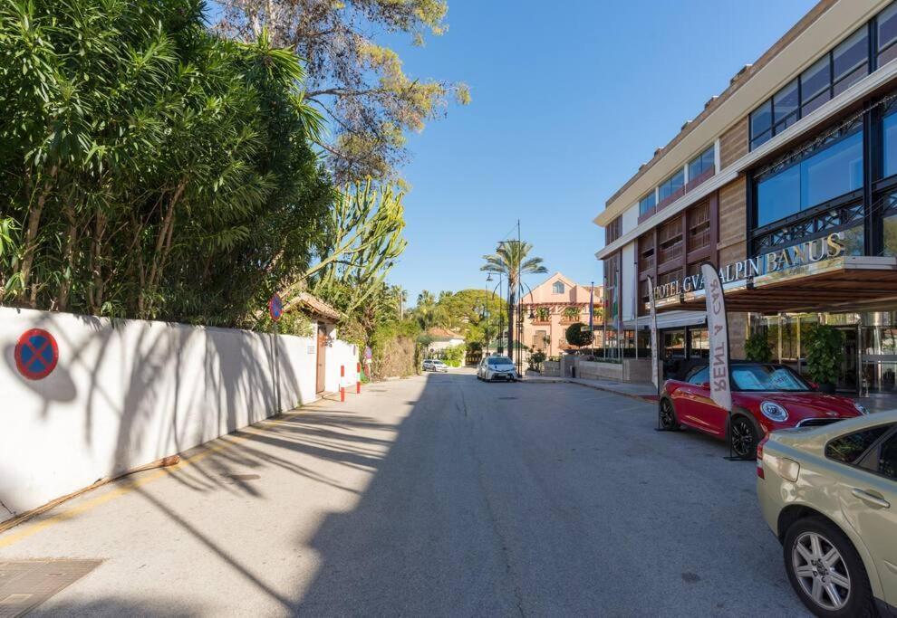Incredible Luxury Location In Puerto Banus Beach For Families Marbella Buitenkant foto